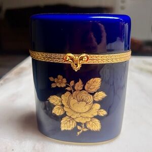 Le Bernardaud Limoges ~ Vintage ~ France  ~ Blue W/Gold Floral ~ Porcelain Box